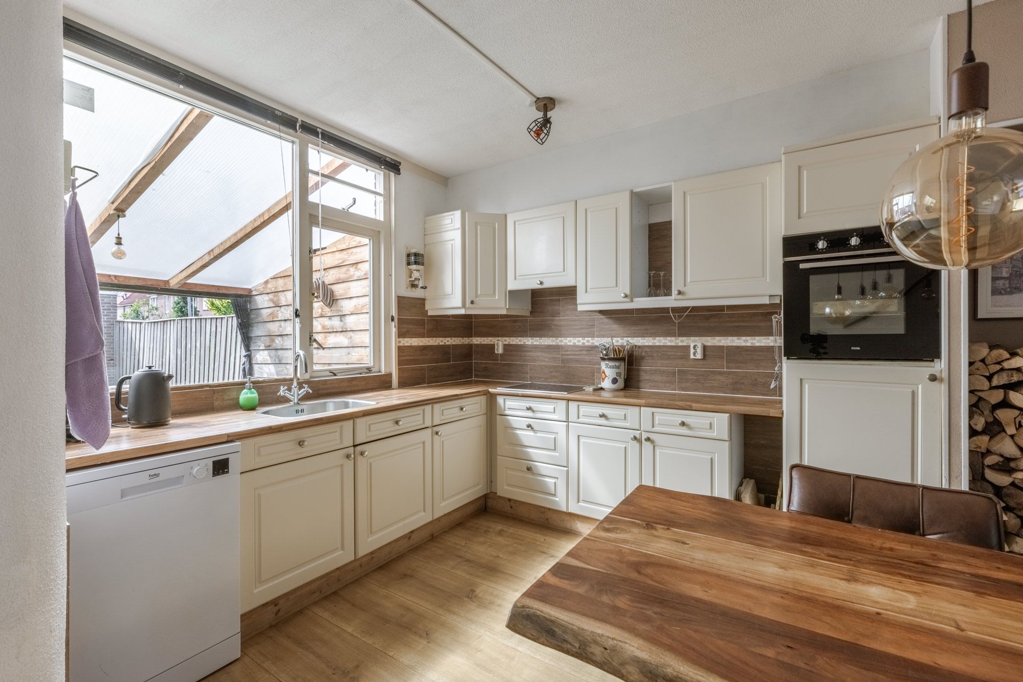 Foto 9 van Bredaweg 36