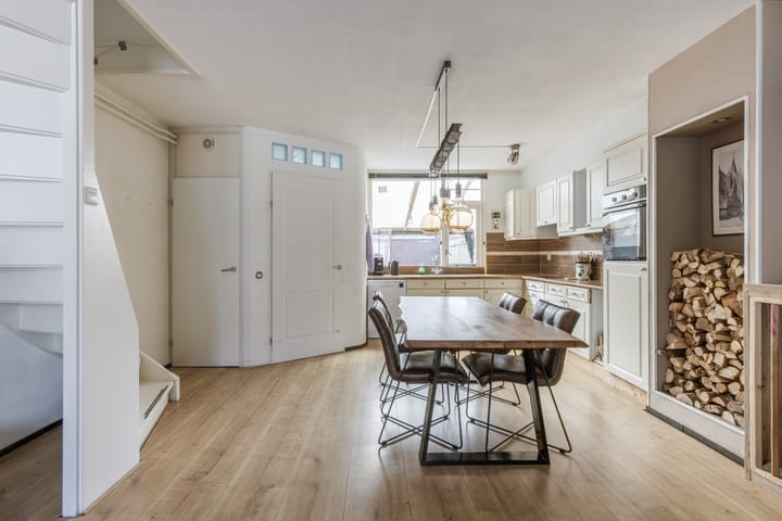 Foto 10 van Bredaweg 36