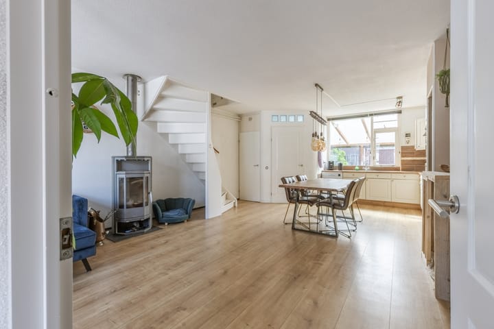 Foto 13 van Bredaweg 36