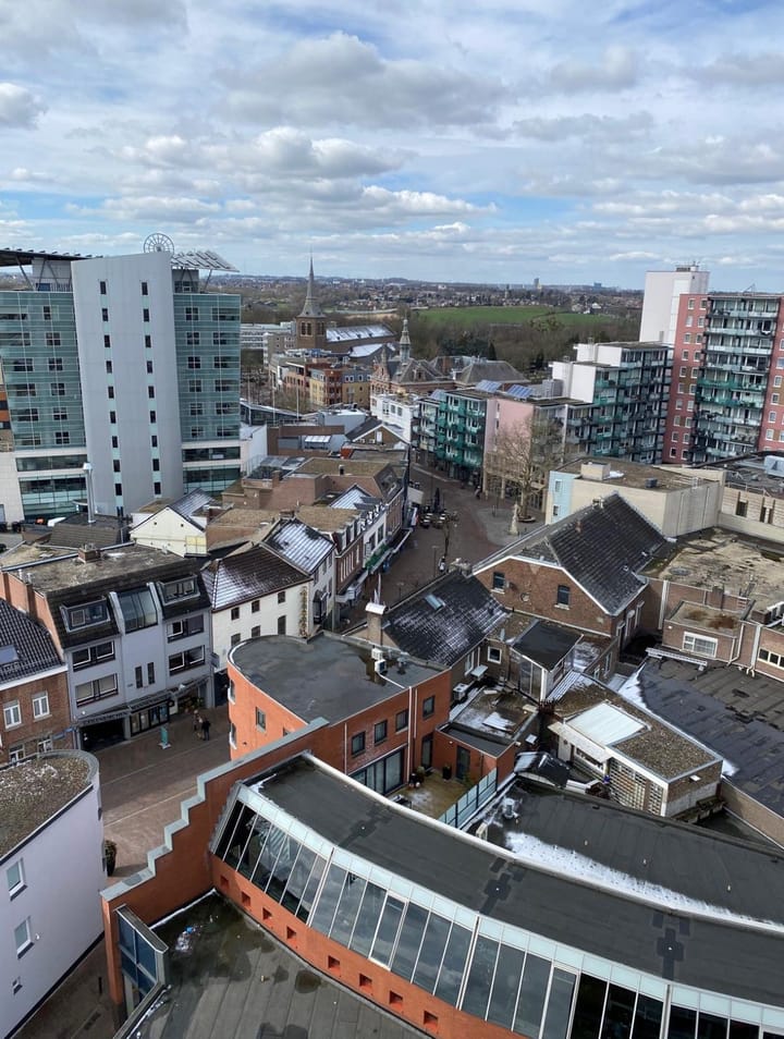 Foto 11 van Kloosterraderplein 216