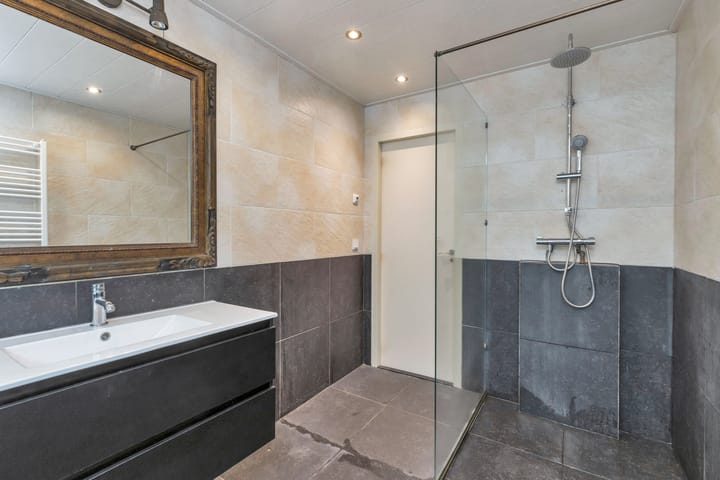 Foto 16 van G.J. van Leersumstraat 5