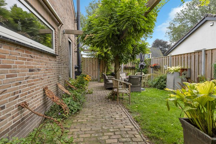 View photo 33 of G.J. van Leersumstraat 5