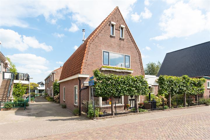 View photo 60 of Dorpsstraat 670