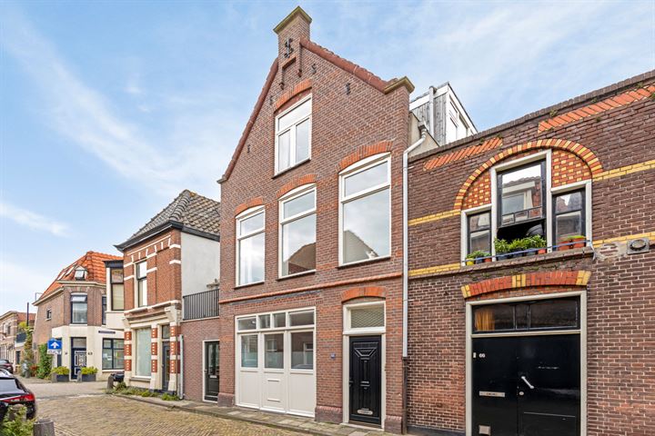 View photo 1 of Stuartstraat 68