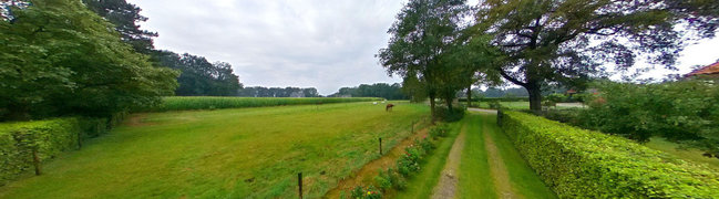 Bekijk 360° foto van Voortuin van Postweg 129