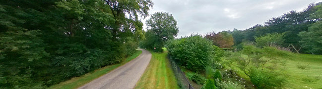 Bekijk 360° foto van Straatbeeld van Postweg 129