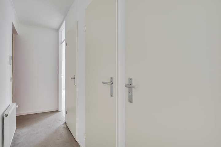 Photo 8 of Dorpstraat 14-E