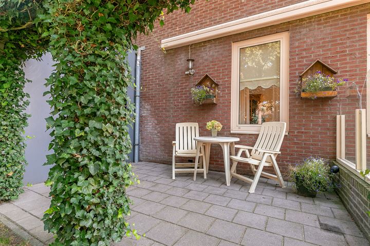 View photo 30 of Weenderstraat 150