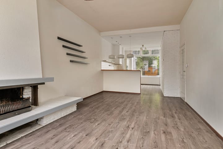 Foto 8 van Julianalaan 31