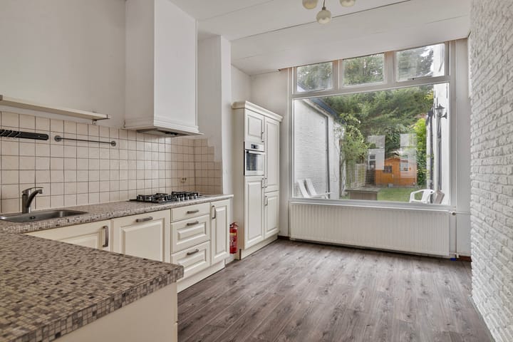 Foto 11 van Julianalaan 31