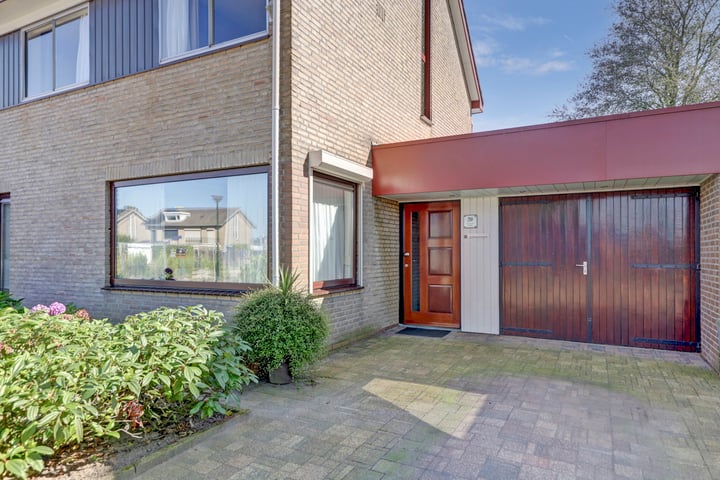 View photo 3 of Doornboomstraat 26