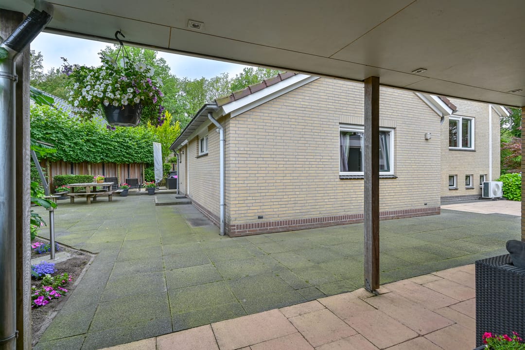 Foto 56 van Paasbergstraat 5