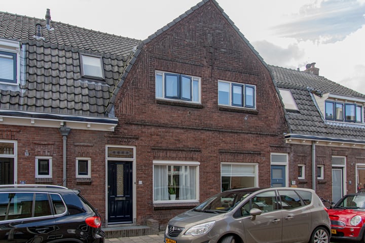 View photo of Prinsenstraat 68