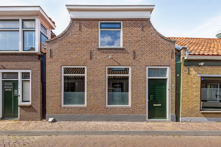 Foto 1 van Stationsweg 7