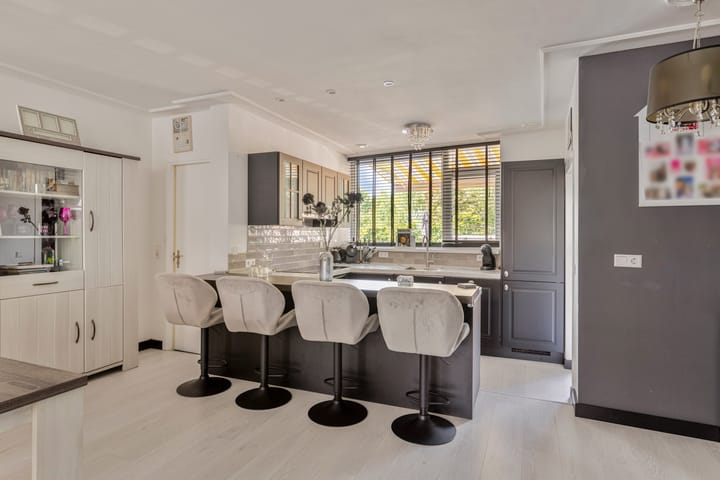 Foto 11 van Stationsweg 7