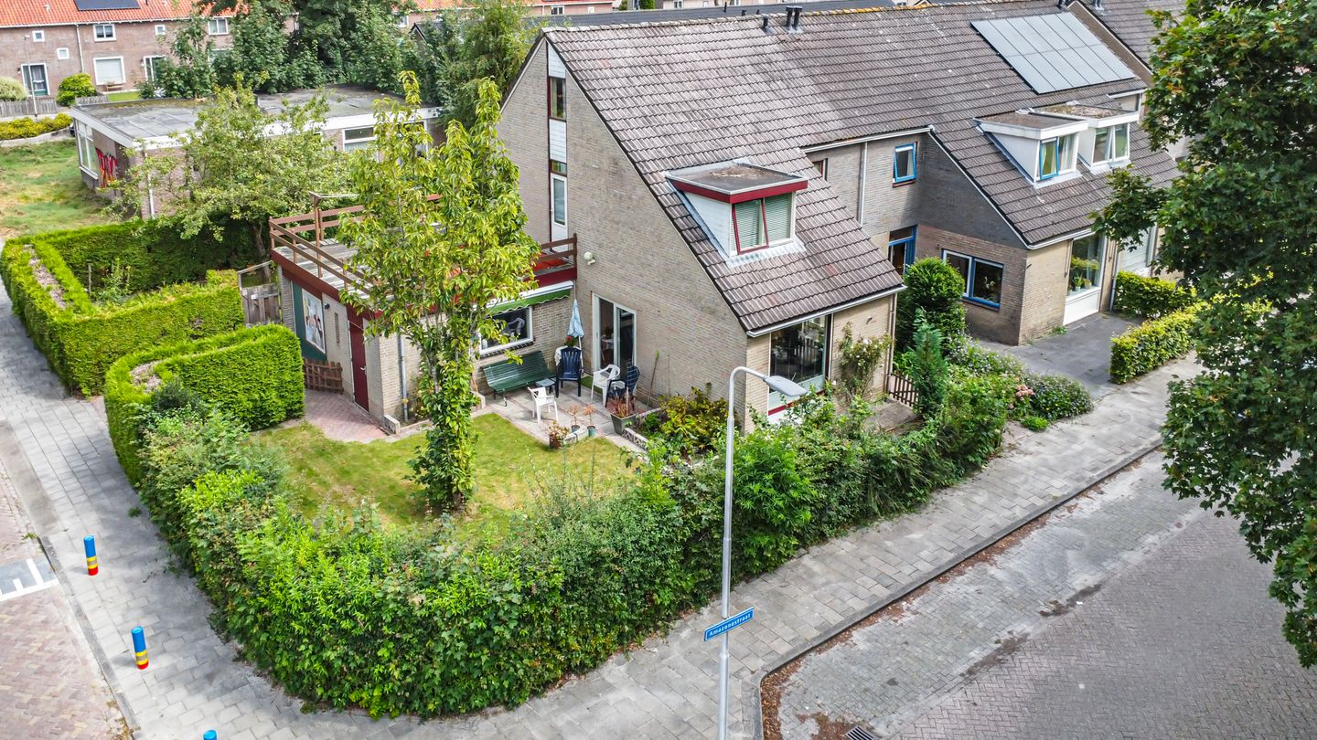 Foto 1 van Amazonestraat 1