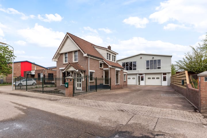 Mezenweg 15
