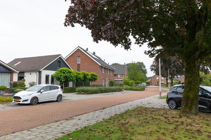 Bekijk foto 56 van Blaauwgeersstraat 17