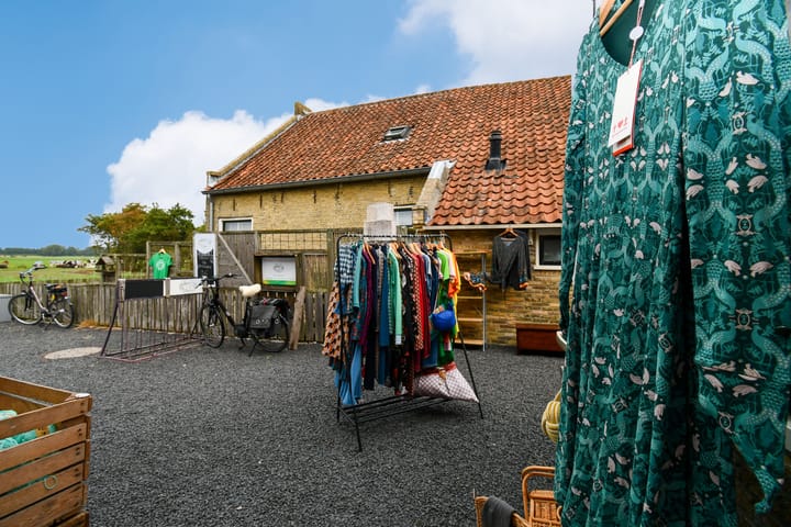 Photo 32 of Landerum 8