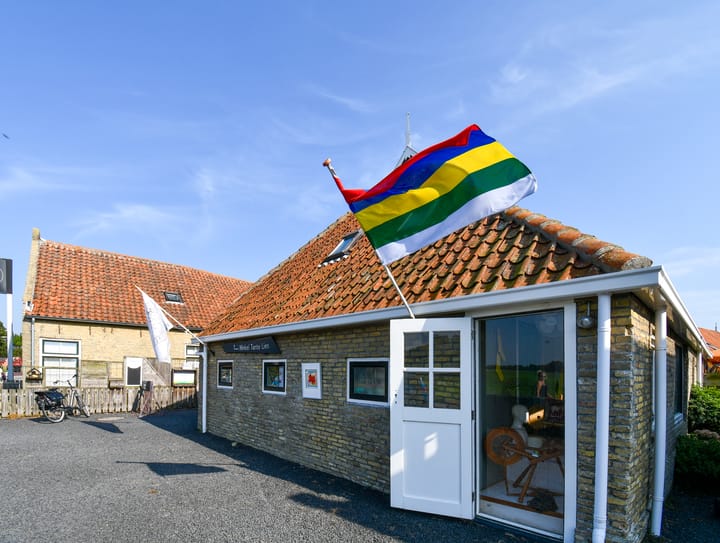 Photo 34 of Landerum 8