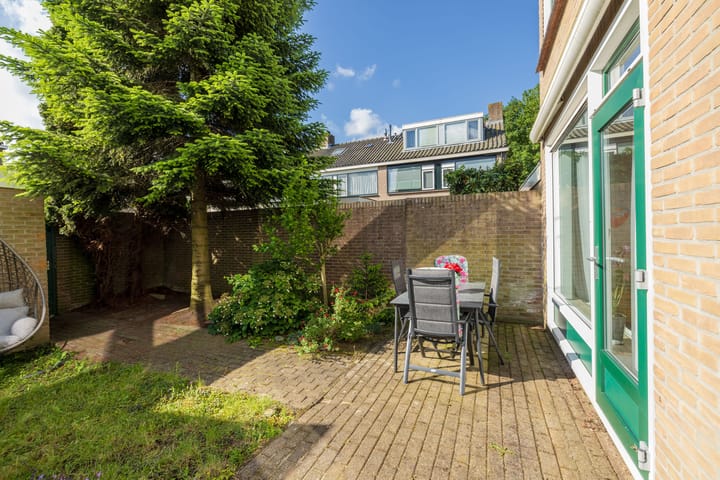 Foto 19 van van den Woudestraat 20