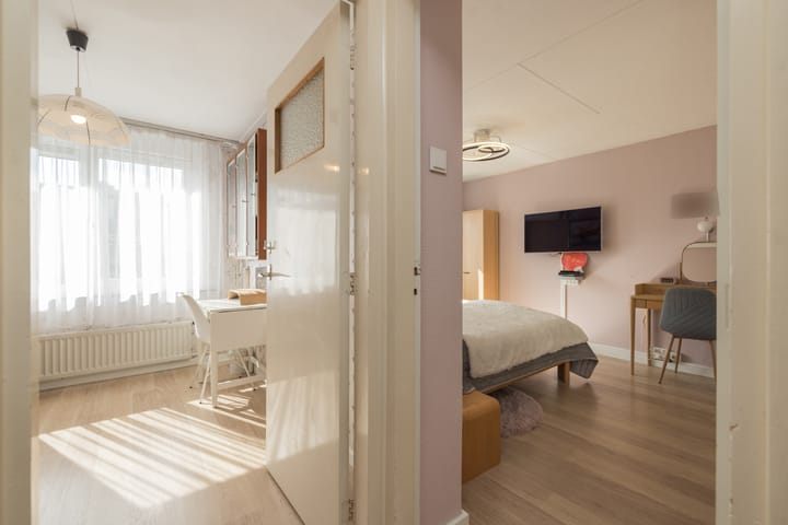 Foto 32 van van den Woudestraat 20