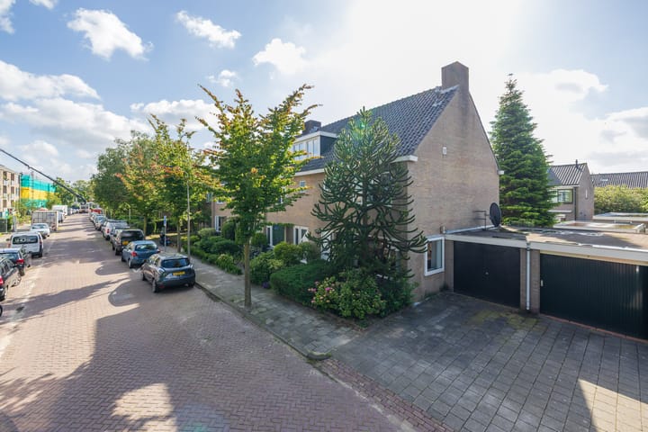 Foto 55 van van den Woudestraat 20