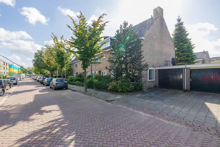 Foto 56 van van den Woudestraat 20