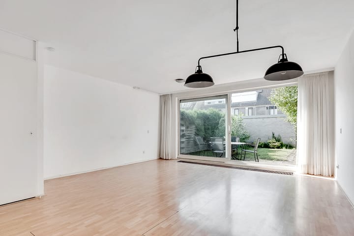 Photo 7 of Catharina van Renneslaan 59