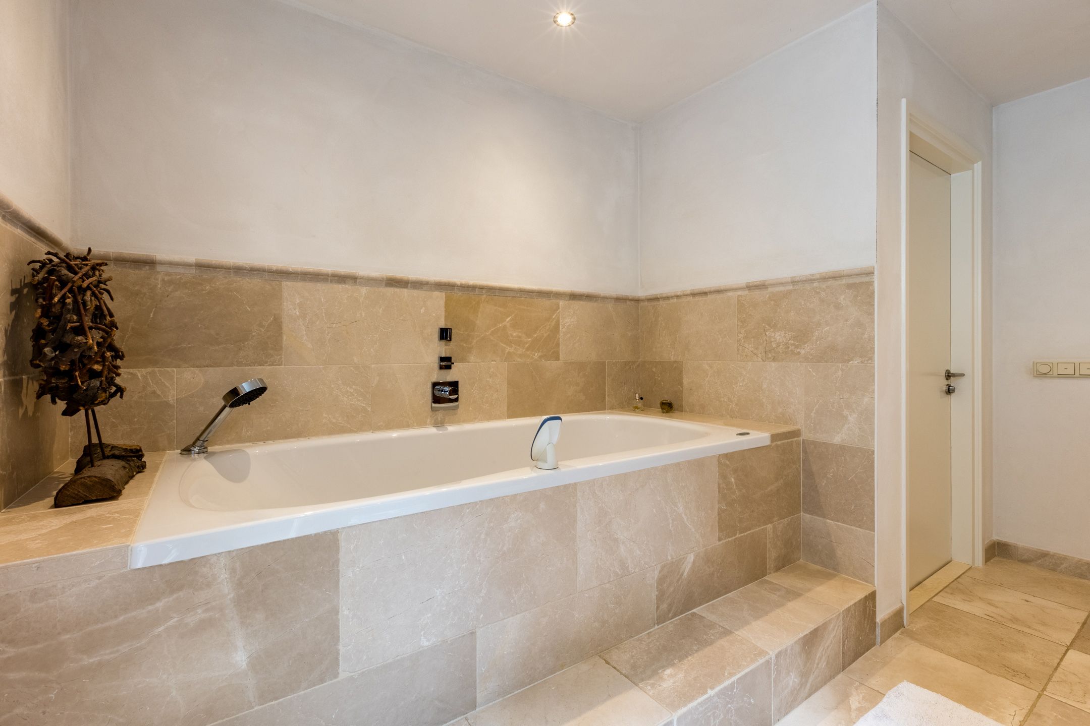 Foto 45 van van Steenhuijslaan 9