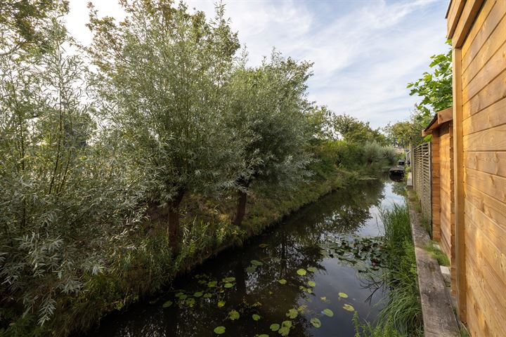 Bekijk foto 36 van Pioen 26