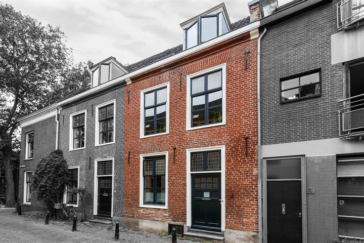 View photo 1 of Korte Lauwerstraat 4