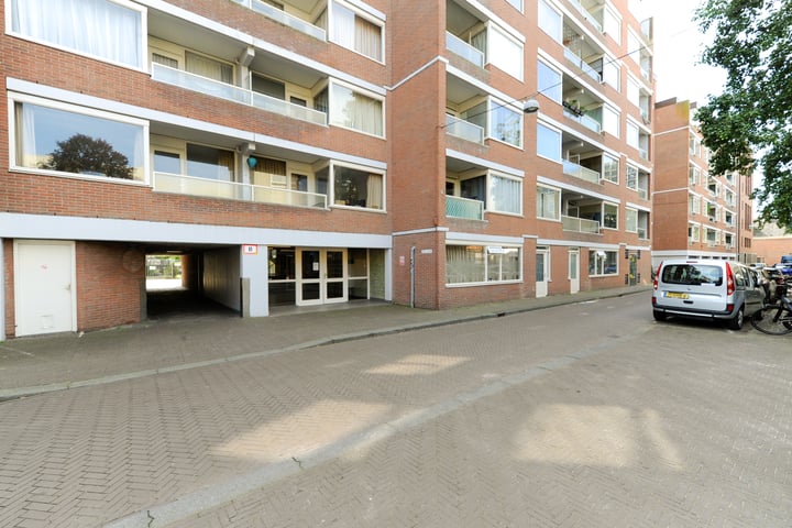 View photo 2 of Lage Nieuwstraat 394