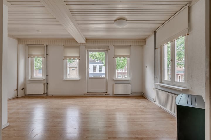 Photo 5 of Antoniuslaan 11