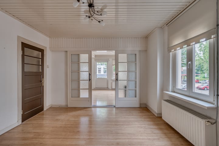 Photo 8 of Antoniuslaan 11