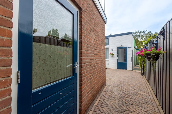 Photo 38 of Lozestoep 16