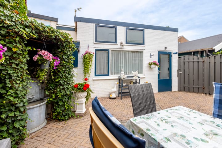 Photo 42 of Lozestoep 16