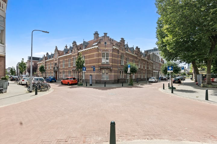 Bekijk foto 15 van Willem van Outhoornstraat 23-B