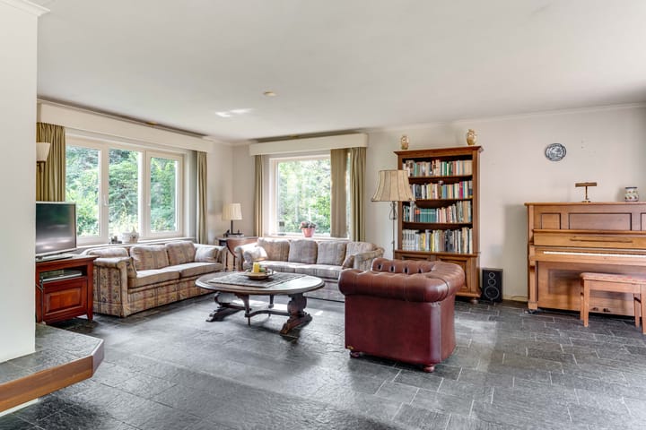 Foto 9 van Kennemerstraatweg 15