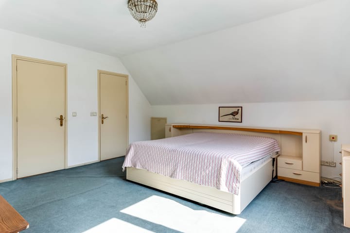 Foto 28 van Kennemerstraatweg 15