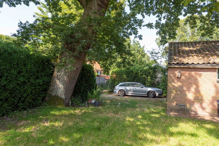 Foto 41 van Kennemerstraatweg 15