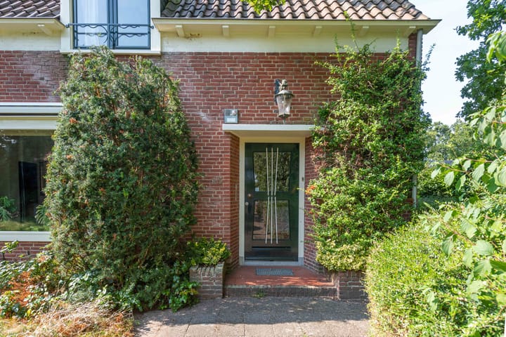 Foto 53 van Kennemerstraatweg 15