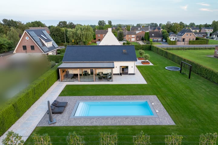 Photo 81 of Provincialeweg 70