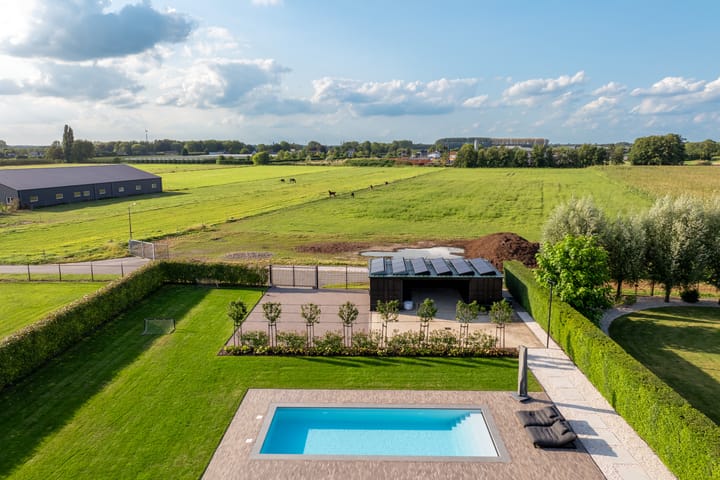 Photo 85 of Provincialeweg 70