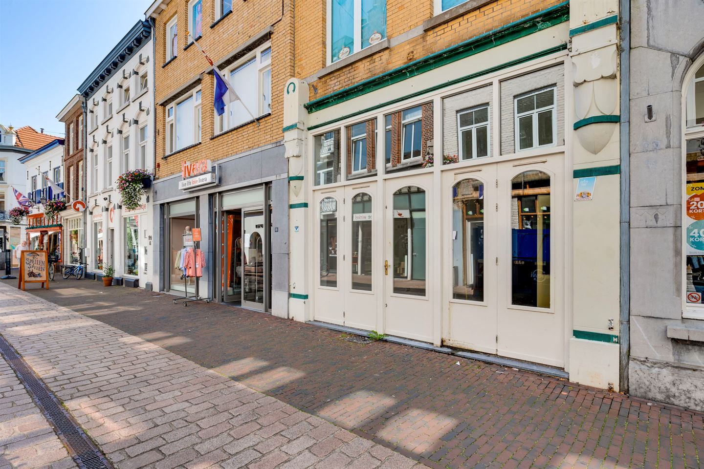 View photo 2 of Schoenmakersstraat 16-A