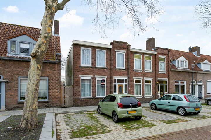 Bekijk foto 32 van Plataanstraat 40