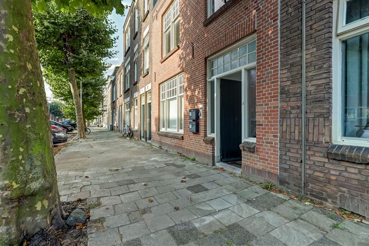 Bekijk foto 16 van Van Dishoeckstraat 67-A