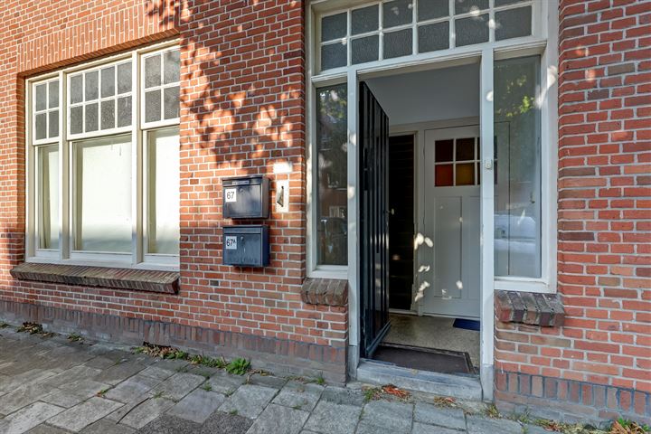 Bekijk foto 17 van Van Dishoeckstraat 67-A