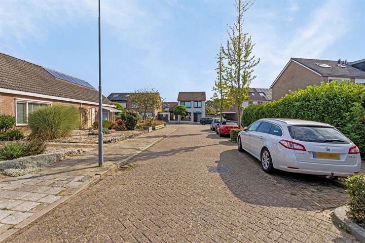 View photo 3 of Noordhoutstraat 76