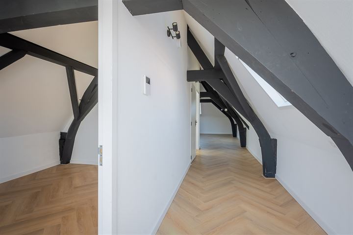 View photo 3 of Hoogstraat 211-D